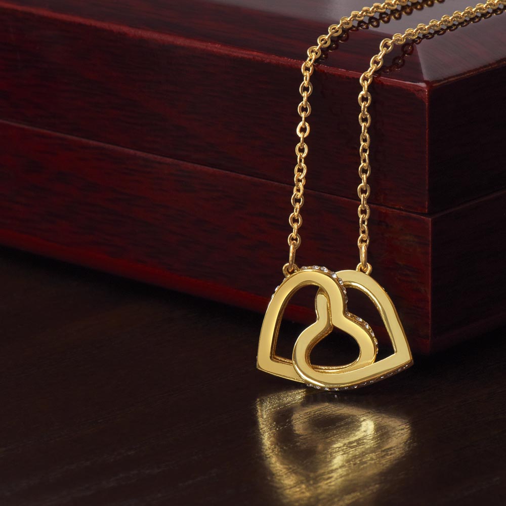 Haileo Interlocking Hearts Necklace